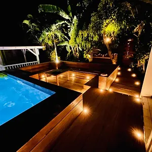 Monarks : Paradise Is Very Nice Sainte-Anne (Grande-Terre)